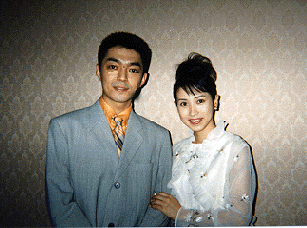 婚約発表